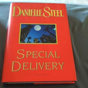 3 Books Sale Danielle Steel Never Opened